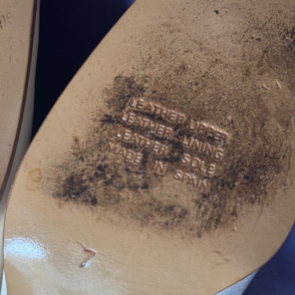 Pura Lopez Vintage Cream Silk Pumps - Picture 8 of 8